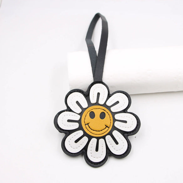 Accessories Pendant Jewelry Cotton Leather Artificial Leather With Smiley Face Sunflower Little Bear Pig Small Animal Electroplating