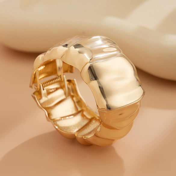 Alloy And Pearl Irregular Pleated Water Drop Cross Bracelet With Ins Style And Electroplating