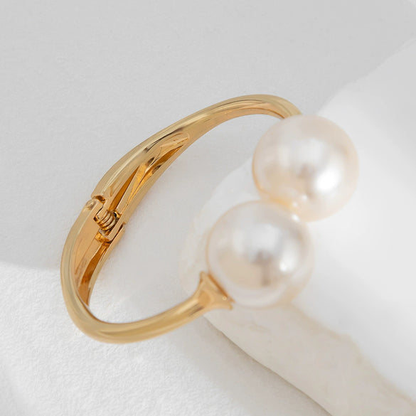 Alloy And Pearl Irregular Pleated Water Drop Cross Bracelet With Ins Style And Electroplating
