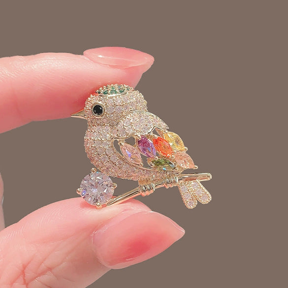 Alloy Animal Magpie Bird Brooch For Women With Electroplating Treatment
