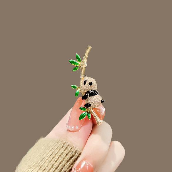 Alloy Animal Panda Style Brooch With Electroplating Decoration For Men And Women