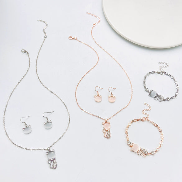 Alloy Animal Pattern Jewelry Set For Women With Diamond Design Including Earrings Necklace And Bracelet