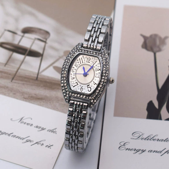 Alloy Barrelshaped Women's Quartz Bracelet Watch Luxury Leisure Style