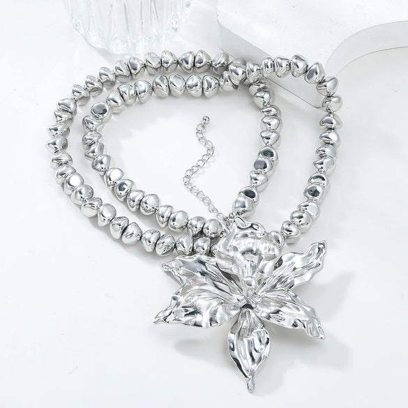 Alloy Beads Chain Flower Pendant Geometric Ladies Necklace