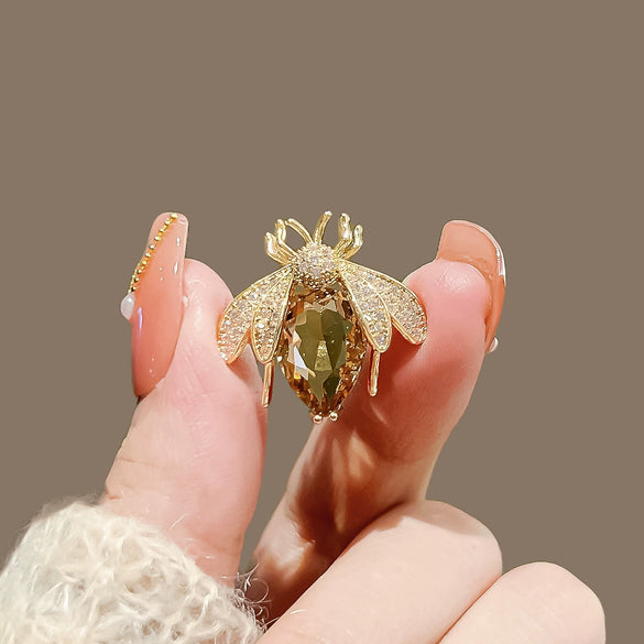 Alloy Bee Brooch Electroplated For Men And Women Fashion Personality Highend Coat Decoration