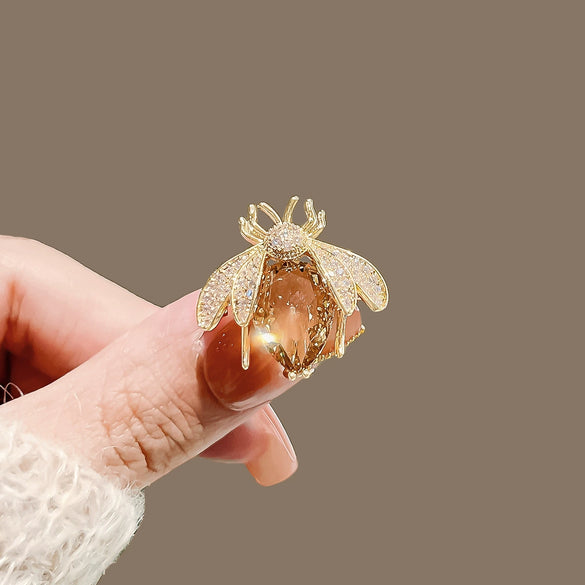 Alloy Bee Brooch Electroplated For Men And Women Fashion Personality Highend Coat Decoration