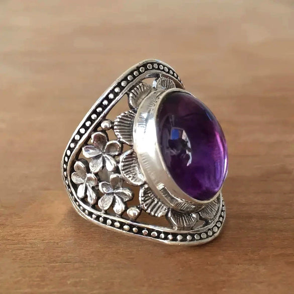 Alloy Bohemian Distressed Ring With Carved Flower And Leaf Pattern For Women