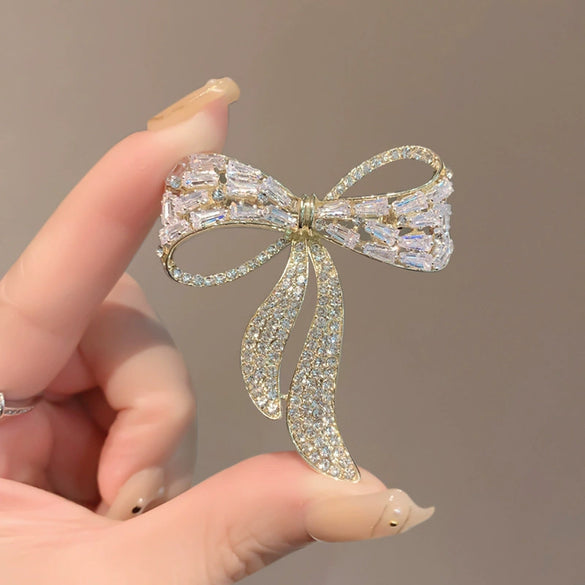 Alloy Bow Brooch With Electroplating For Ladies