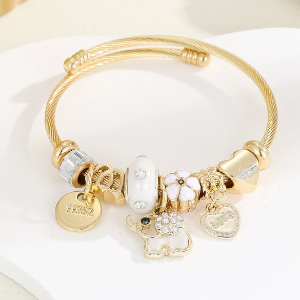 Alloy Bracelet Women's Trendy Fashion Rhinestone Love Pendant Beaded With Diamond Design