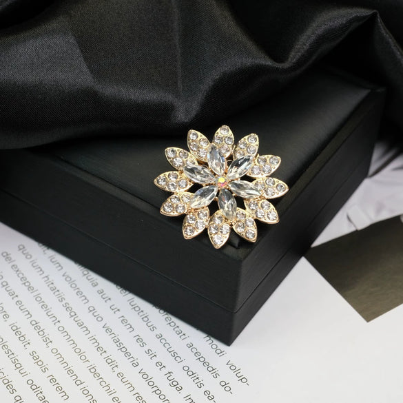Alloy Brooch Luxury Retro Style With Flower And Star Pattern Electroplated