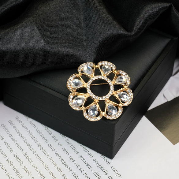 Alloy Brooch Luxury Retro Style With Flower And Star Pattern Electroplated