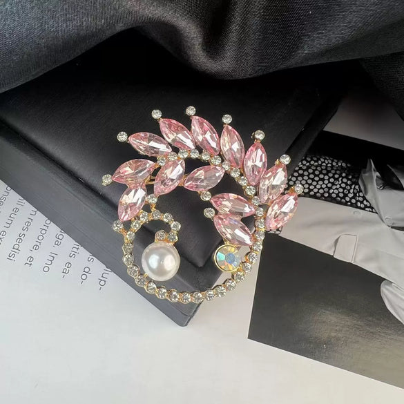 Alloy Brooch Luxury Retro Style With Flower And Star Pattern Electroplated