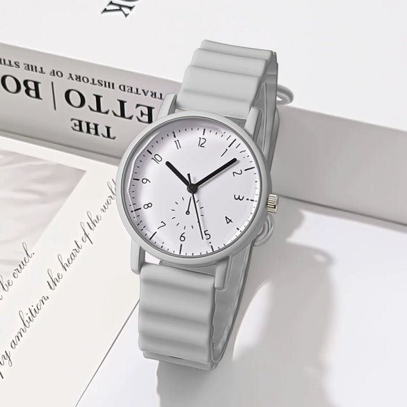 Alloy Case And Silicone Strap Round Student Quartz Watch With Wavy Design Leisure Style