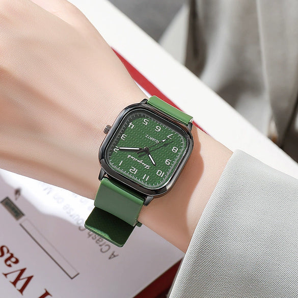Alloy Case Silicone Strap Square Antique Ladies Quartz Watch