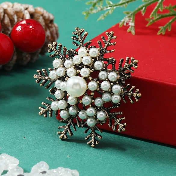 Alloy Christmas Series Dripping Oil Brooch With Snowflake Snowman Christmas Tree Bell Boots Women's Light Luxury Style Pin Suit Accessories Gift