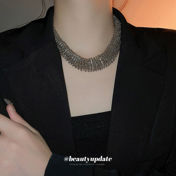 Alloy Clavicle Chain Geometric Style Women's Necklace With Exaggerated Spring Cut Collar Niche Creative Design