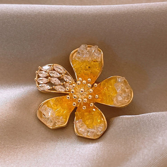 Alloy Crystal Flower Women's Brooch Electroplating Design Autumn And Winter Coat Accessory