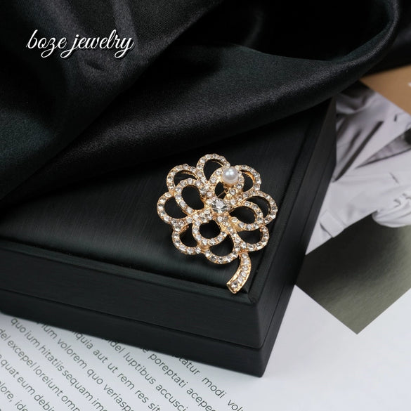 Alloy Diamond Antilight Brooch Fashion Jewelry Accessories