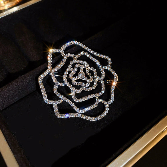 Alloy Diamondembedded Hollow Flower Brooch Heavy Industry Pin Female Accessories