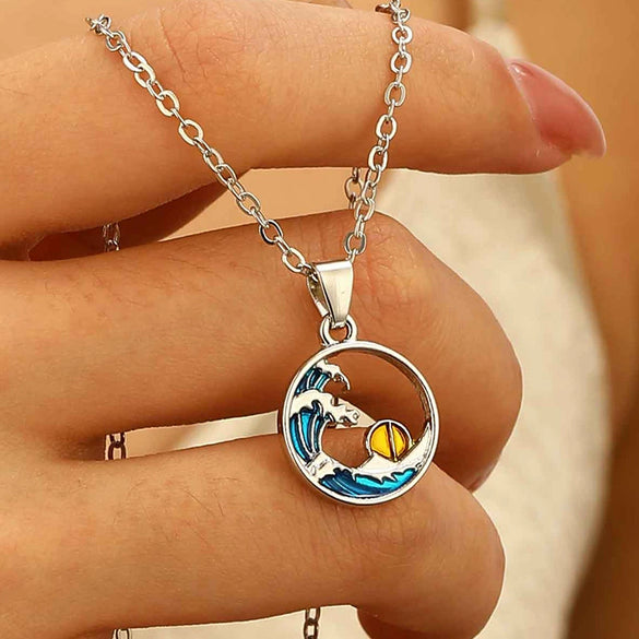 Alloy Drop Shape Pendant Necklace Women's Electroplated Natural Style Jewelry
