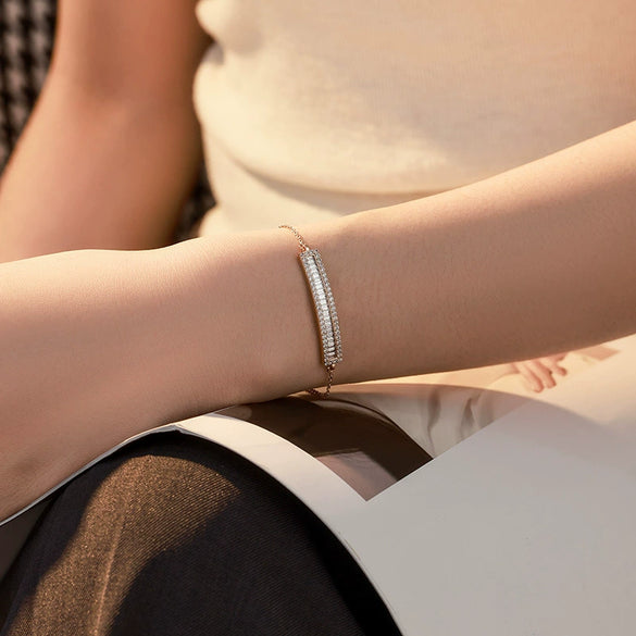 Alloy Electroplated Geometric Style Women's Bracelet