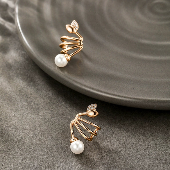 Alloy Electroplated Light Luxury Style Imitation Pearl And Micropaved Zircon Earrings For Women
