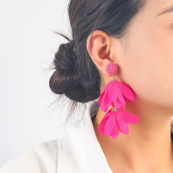 Alloy Fabric Handmade Geometric Round Petal Tassel Earrings For Women With Diamond Treatment