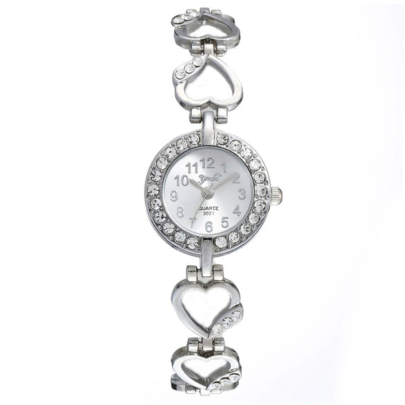 Alloy Fashion Heart String Bracelet Women's Quartz Watch With Round Dial