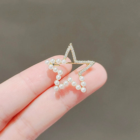 Alloy Fivepointed Star Cut Out Brooch Electroplated Simple Style Ladies Accessories