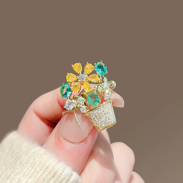Alloy Flower Antilight Electroplated Women's Brooch Clothing Accessory