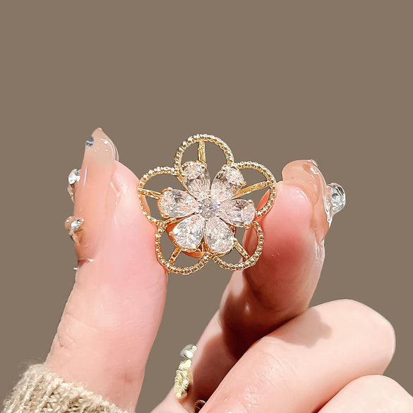 Alloy Flower Brooch Electroplated Women's Summer Antiexposure Cardigan Accessory