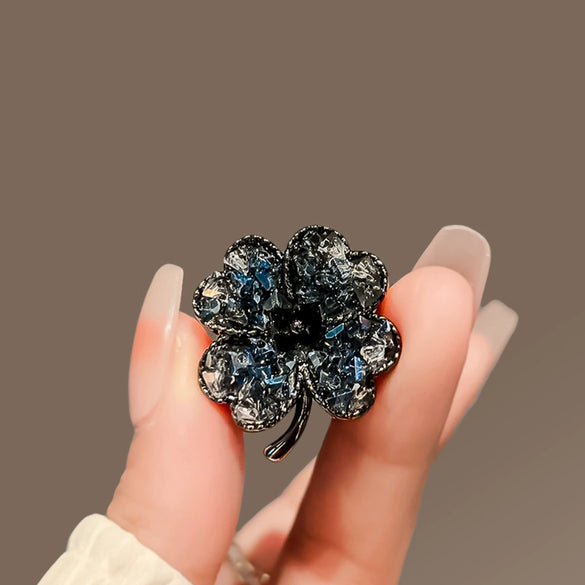 Alloy Flower Brooch For Women Natural Style Electroplated