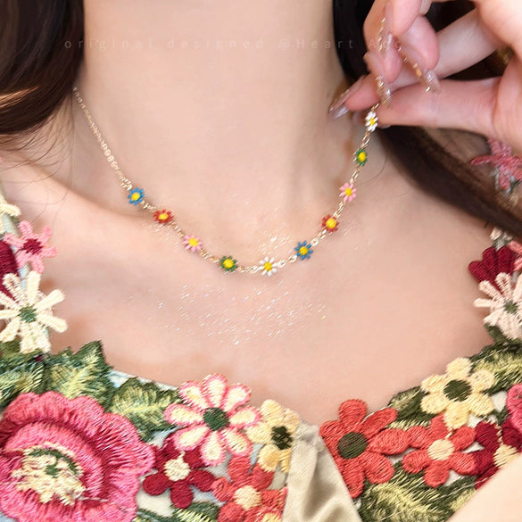 Alloy Flower Daisy Beaded Clavicle Chain Necklace For Women Electroplated