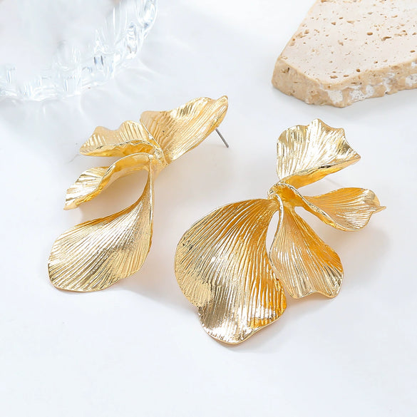 Alloy Flower Earrings For Women Electroplated Trendy Style