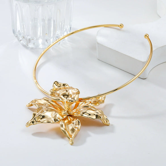 Alloy Flower Hip Hop Women's Necklace With Snake Bone Chain