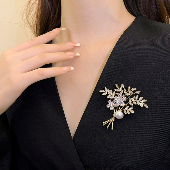 Alloy Flower Leaf Pearl Women's Brooch Electroplating Natural Style