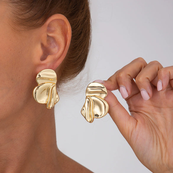 Alloy Flower Pleated Electroplated Women's Earrings