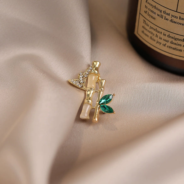 Alloy Flower Shape Electroplated Women's Bamboo Brooch Minimalist Style