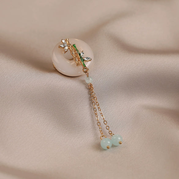 Alloy Flower Shaped Electroplated Retro Tassel Brooch For Women