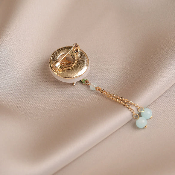 Alloy Flower Shaped Electroplated Retro Tassel Brooch For Women