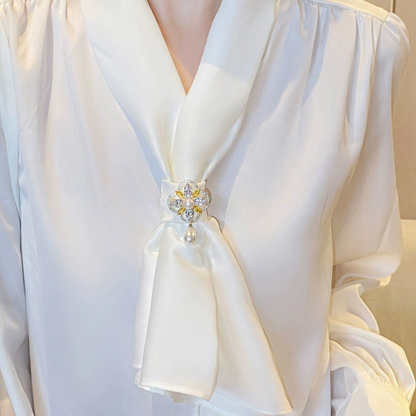 Alloy Flower Water Drop Pearl Brooch For Women Electroplated Autumn And Winter Coat Accessory