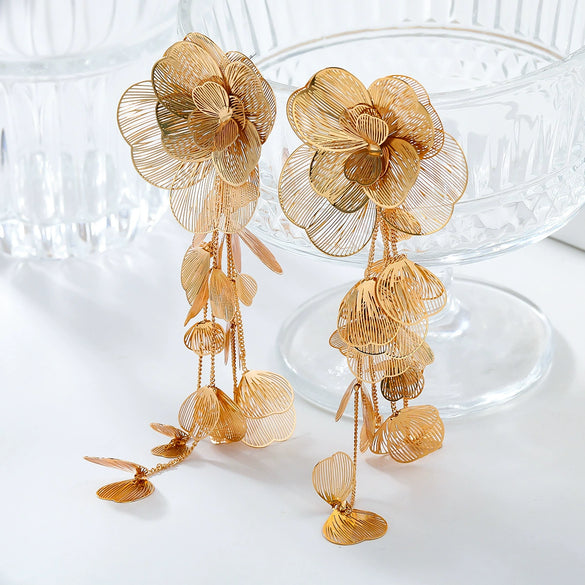 Alloy Flower Women's Light Luxury Multilayer Exaggerated Earrings With Electroplating