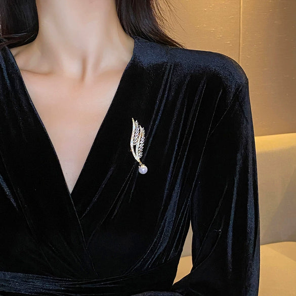 Alloy Flowers Electroplating Women's Wheat Pearl Brooch