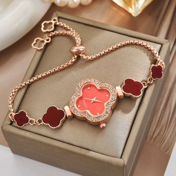 Alloy Fourleaf Clover Women's Bracelet Watch Light Luxury Fashion New Style