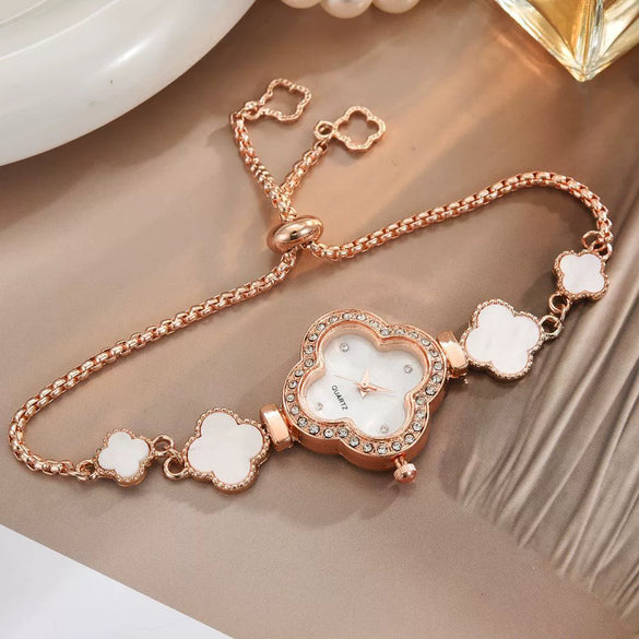 Alloy Fourleaf Clover Women's Bracelet Watch Light Luxury Fashion New Style