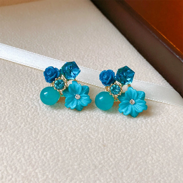 Alloy Fresh Style Flower Stud Earrings With Silver Needle Diamond Opal Crystal And Electroplating Treatment