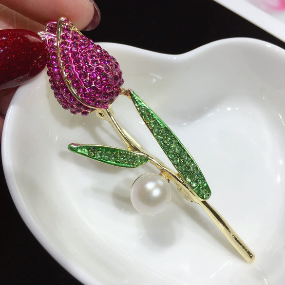 Alloy Freshwater Pearl Flower Brooch For Women