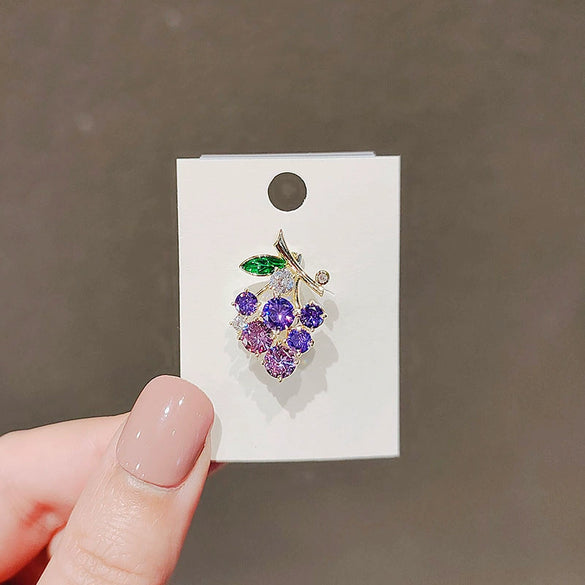 Alloy Fruit Shaped Electroplated Women's Fashion Brooch