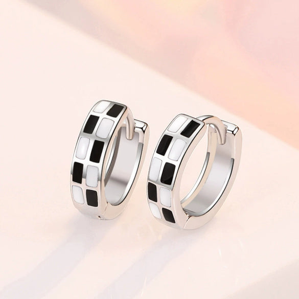 Alloy Geometric Black And White Checkerboard Light Luxury Women's Earrings With Real Gold Plating