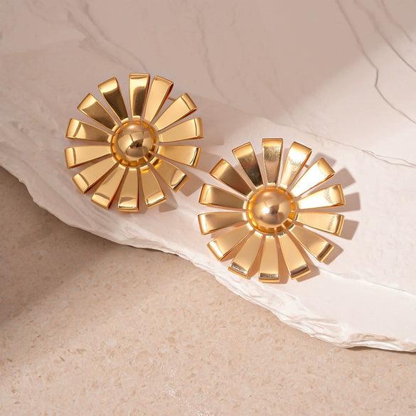 Alloy Geometric Circle Love Starfish Earrings For Women With Electroplating Design